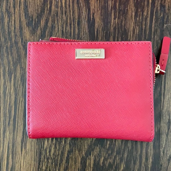 Kate Spade Bag with matching wallet - Picture 4 of 6